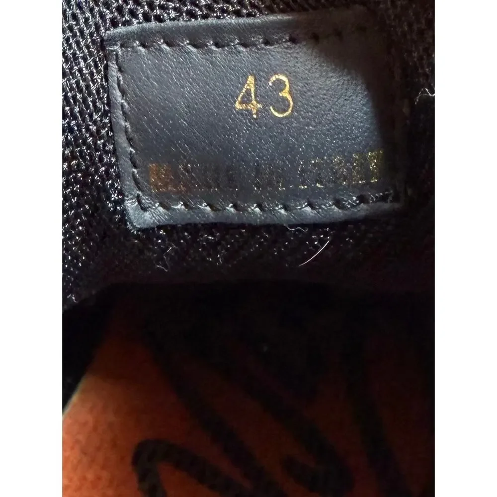 Size 43EU/10US - Versace Chain Reaction Black
